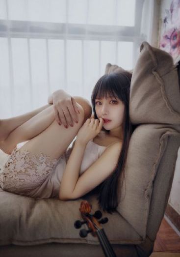 欧美手绘女头像_4K在线播放观看