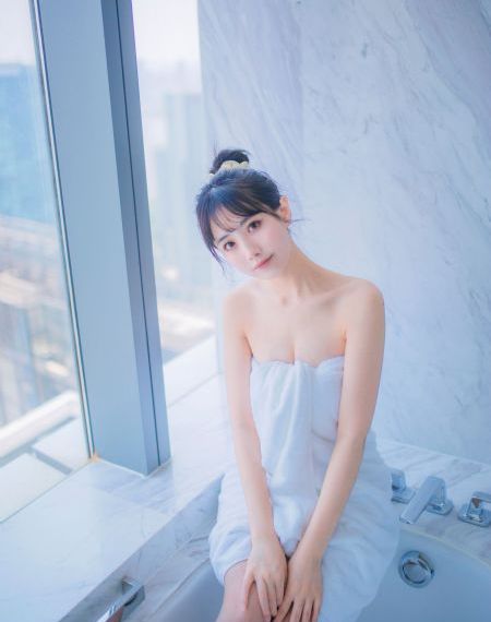 欧美连衣裙推荐_1080高清视频播放