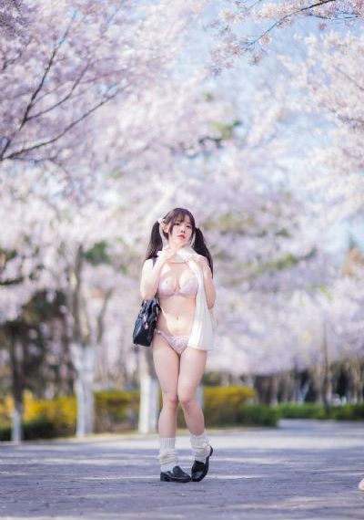 欧美尼龙丝袜video_超清HD在线观看