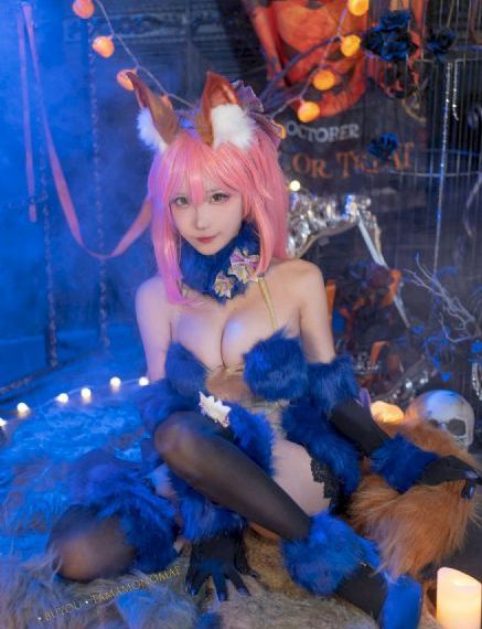 日韩美女动态壁纸_剧情片在线播放观看