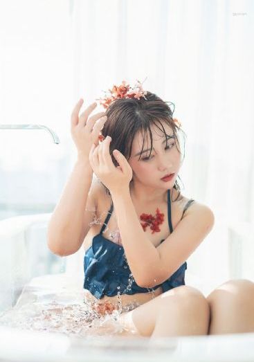 亚洲av一码二码_高清免费播放