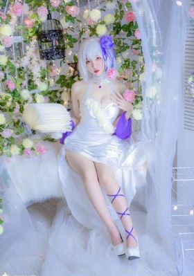 欧美女人照顾狗_4K电影免费在线