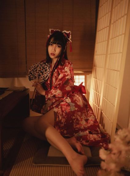 2018欧美婚纱礼服发布会_蓝光高清全集免费观看