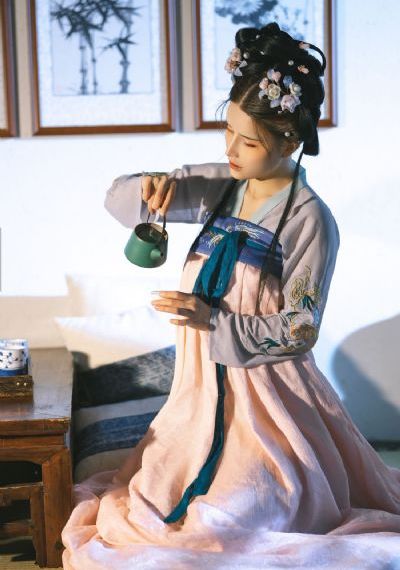 qq头像欧美男霸气_4K手机免费观看完整
