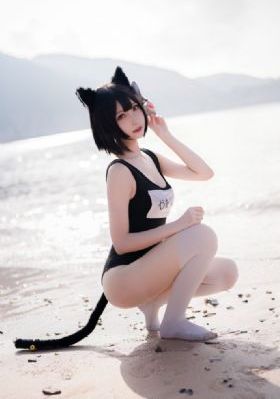 欧美大胸大屁股女明星_720HD在线观看