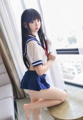 老师洗澡时让我进去吃她的胸_高清国产国语三级