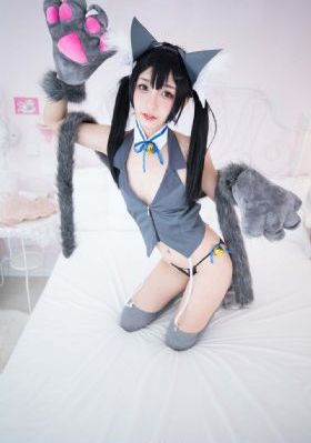 欧美双肩包女潮背包_HDBD在线观看